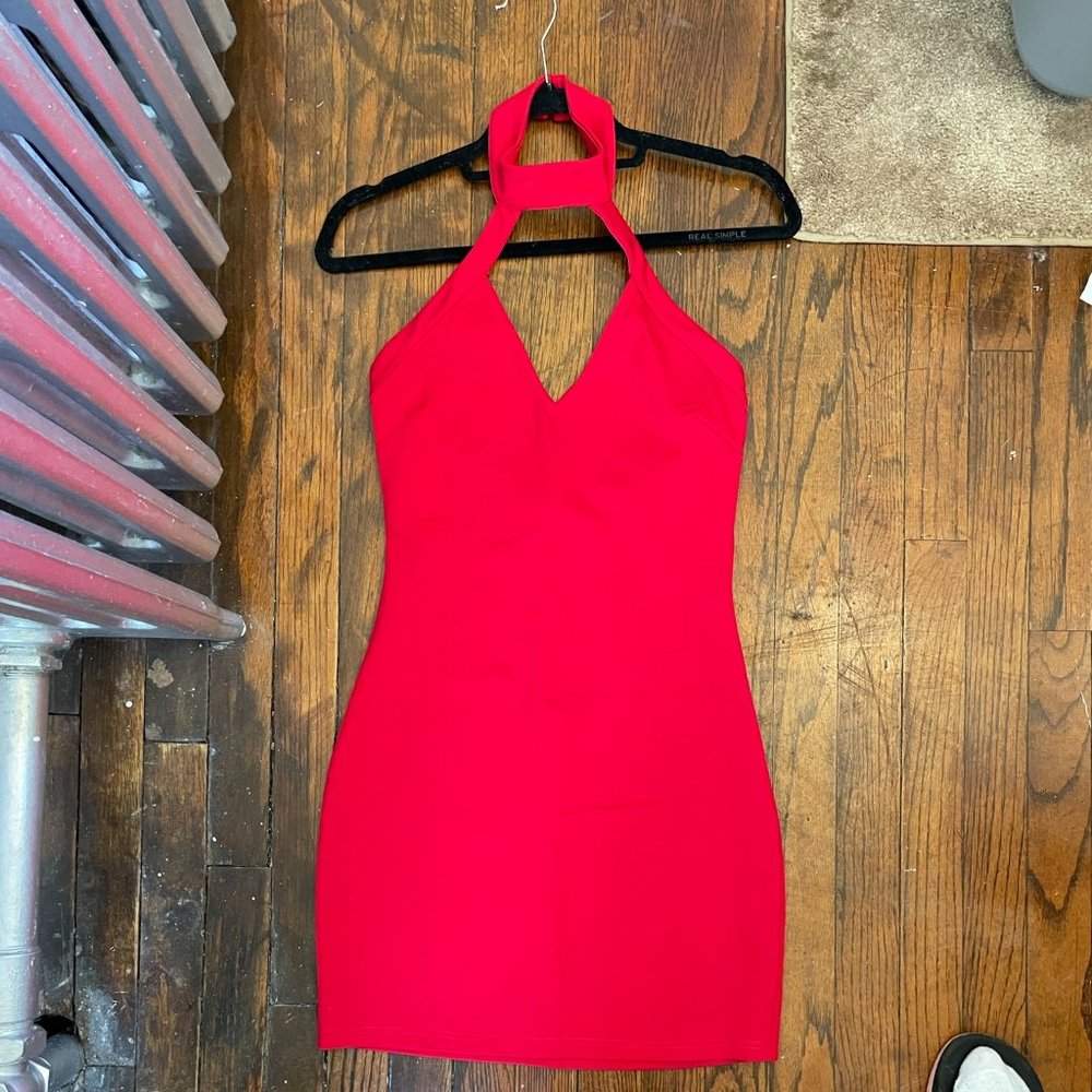 Tobi Choker Bodycon Dress in Red (Small)